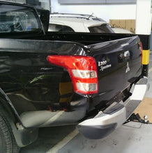 Cargar imagen en el visor de la galería, Mitsubishi Sportero L200 Bumper Plastico - 2011-2019 - Tiro Easy Hitch